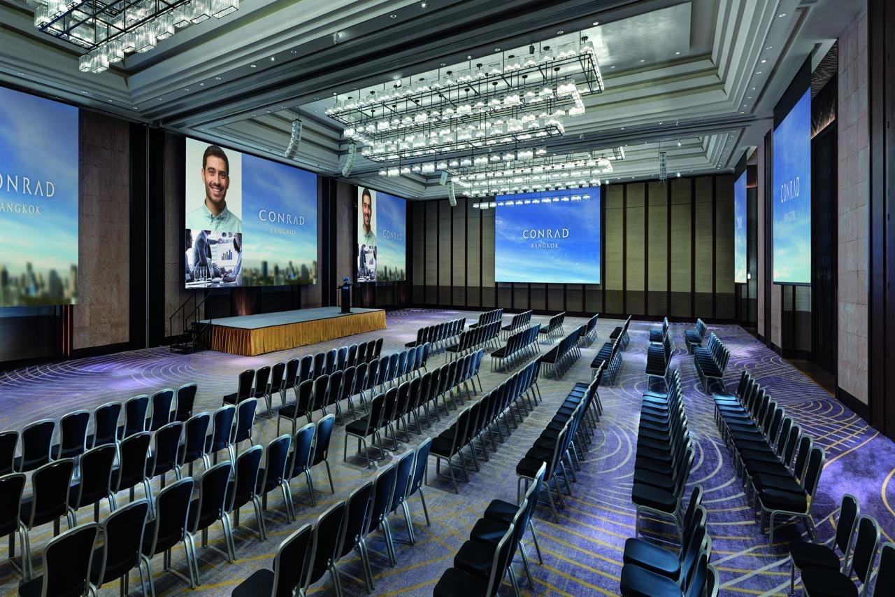 Отель Doubletree By Hilton Bangkok Ploenchit Экстерьер фото